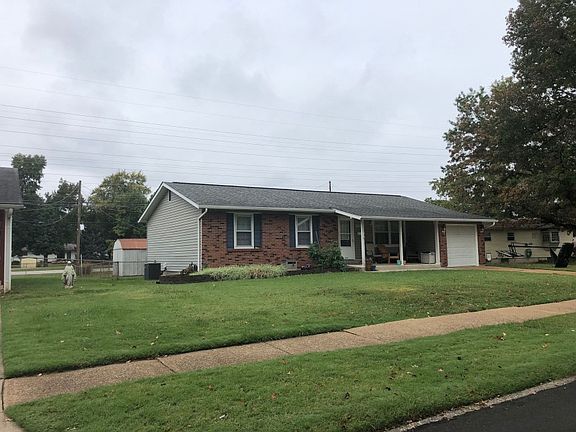 3rd image of 1060 Madison Ln