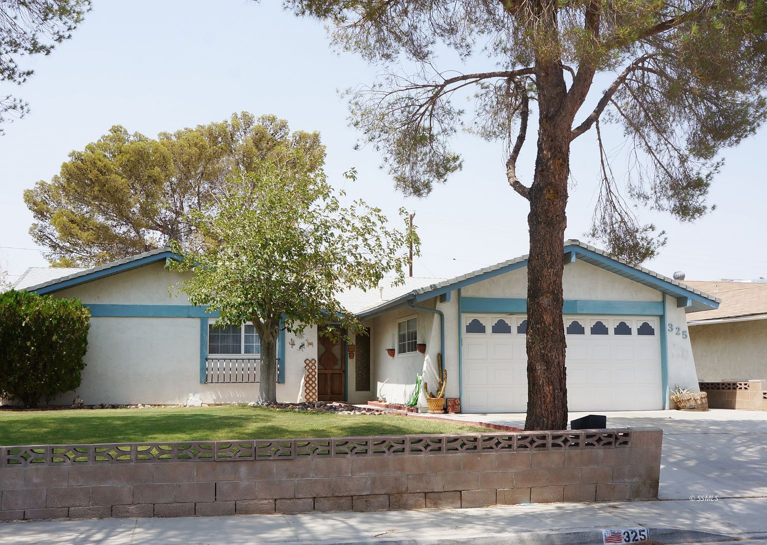 325 Traci Ln Ridgecrest Ca 93555 Zillow