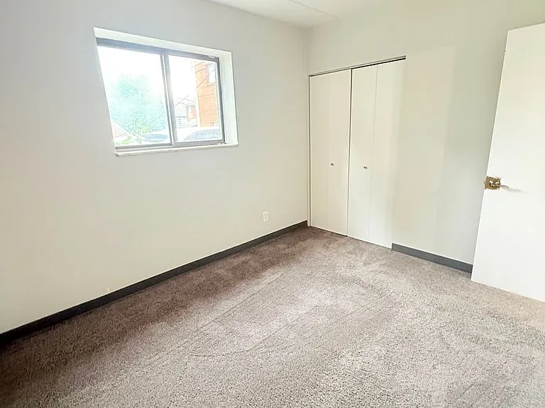 462 South Ave — Photo 7