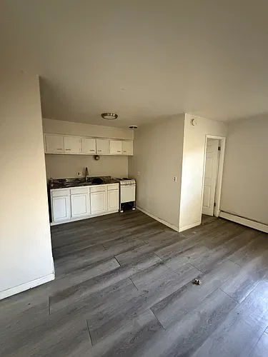 Floor plan 2070-2072 Elm Ave - 2070-...