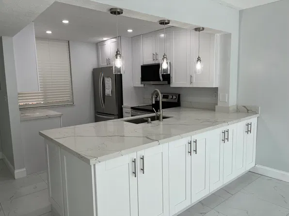 2830 Somerset Dr APT 211N, Fort Lauderdale, FL 33311