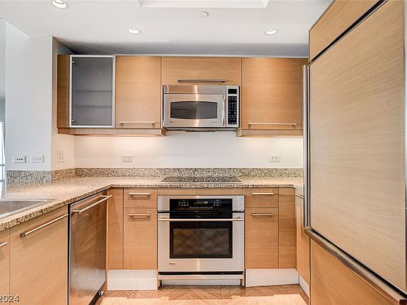 4th image of 322 Karen Ave Unit 1105
