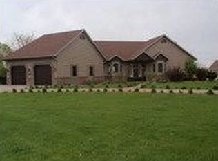 518 3rd Ave SW, Winnebago, MN 56098