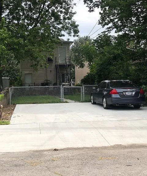 263 S Monroe Ave — Photo 9
