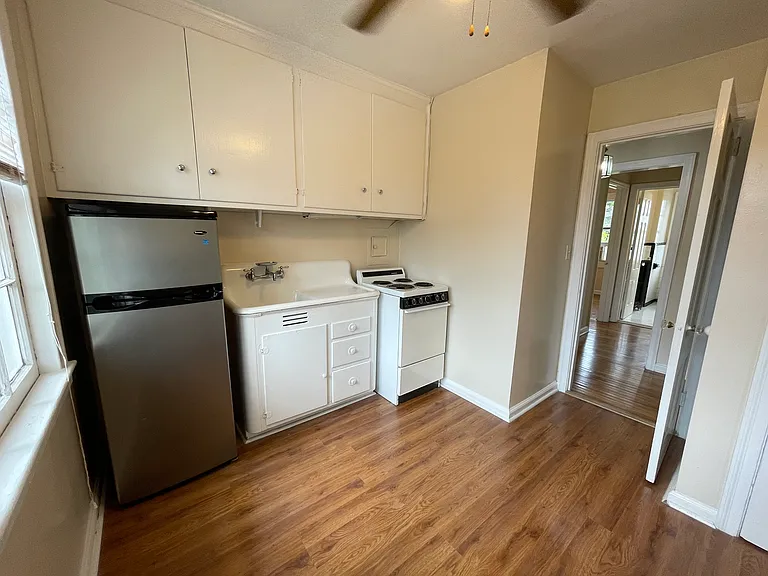2823 Thornhill Rd — Photo 18