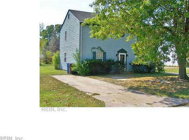 1st image of 305 Christa Dr #B