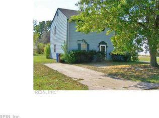 305 Christa Dr #B, Chesapeake, VA 23322