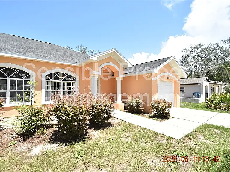 7413 Canterbury St — Photo 35