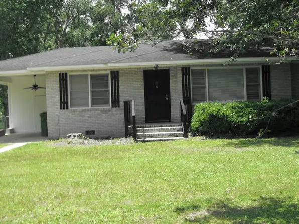 (undisclosed Address), Valdosta, GA 31602