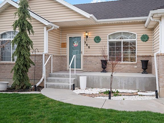 2nd image of 366 S 200 E