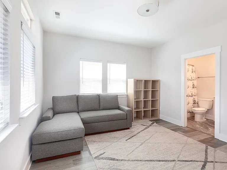 2245 Electric Ln — Photo 6