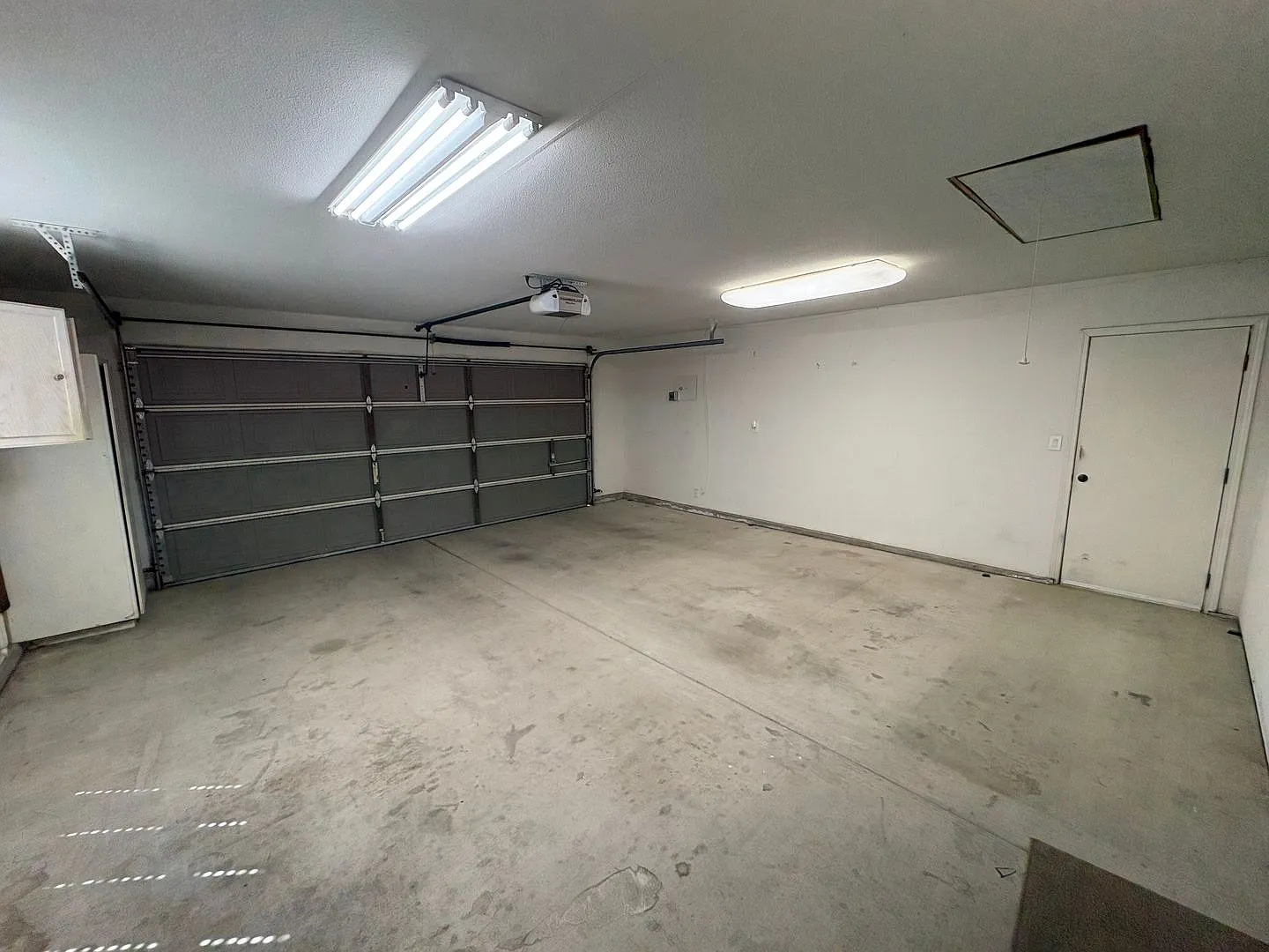 SW Visalia Cul-de-sac Home Near Park Available Now! — Photo 4