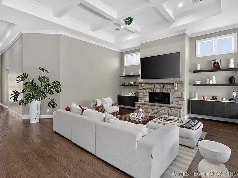 1119 W 86th Pl S — Photo 6