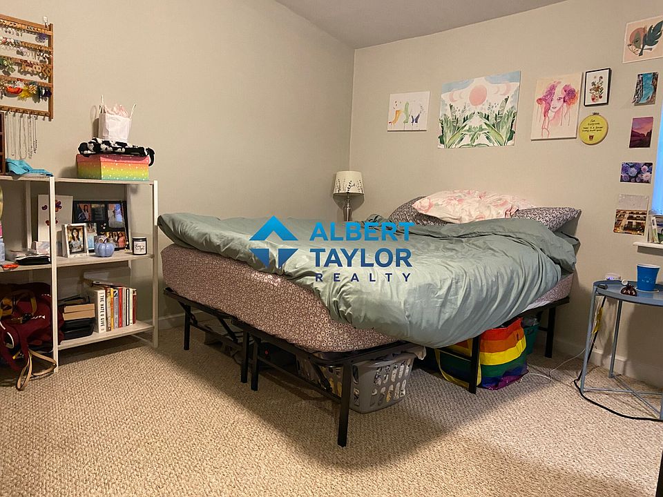 Bedroom #1