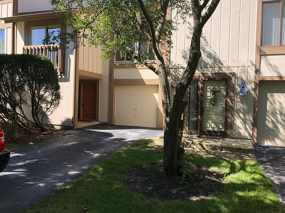 1st image of 558 Chisholm Ct #558