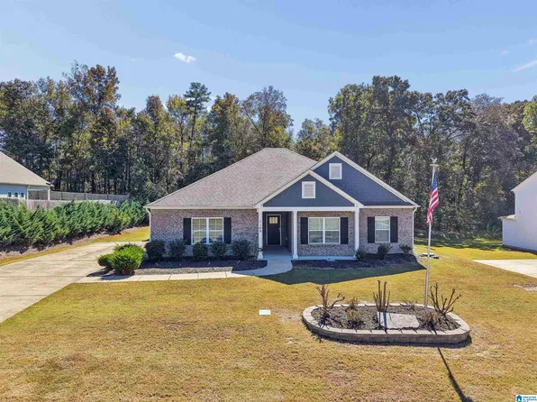 1189 Mountain Laurel Cir, Moody, AL 35004
