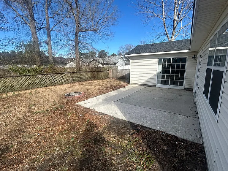 2729 Temperance Dr — Photo 17