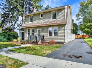 105 Pinehurst Rd, York, PA 17402