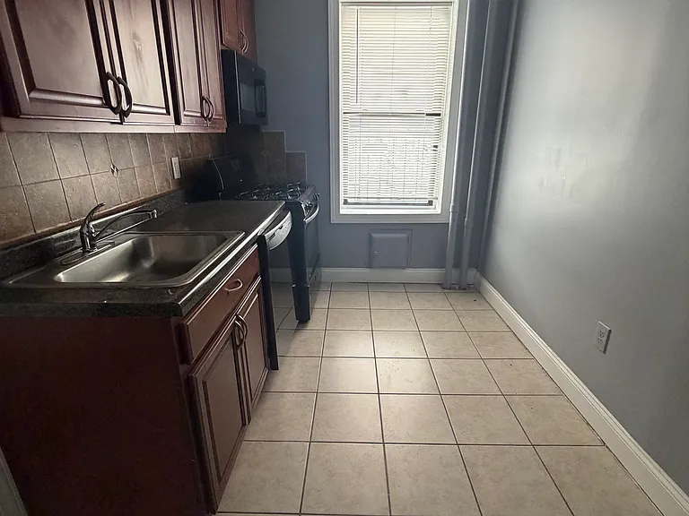 42 W 29th St #4B — Photo 2