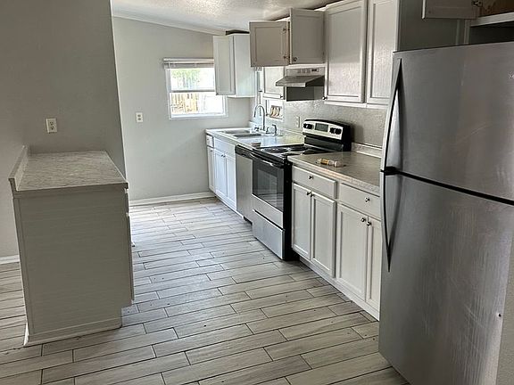 3rd image of 928 Carlos Dr #107