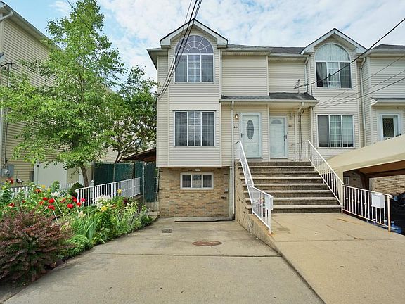 2nd image of 654 Seaview Ave