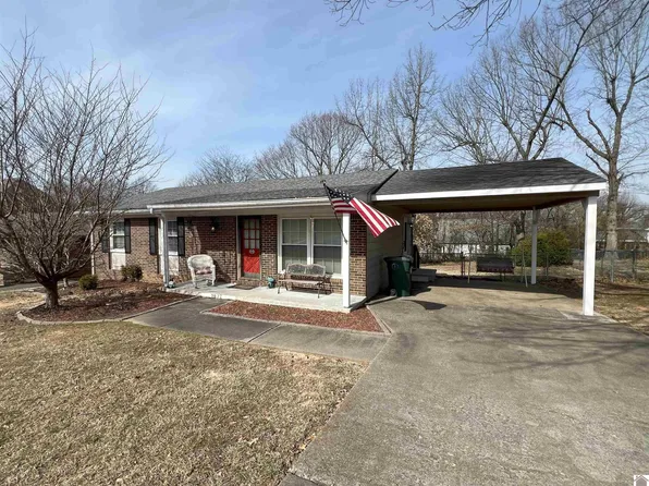 3827 Alameda Dr, Paducah, KY 42001