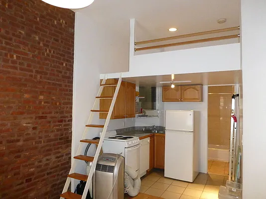 Rented by GPA Realty | media 19