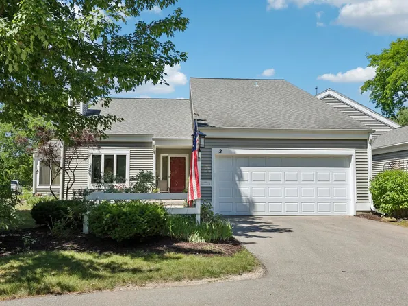2 Oak Creek Trl, Madison, WI 53717