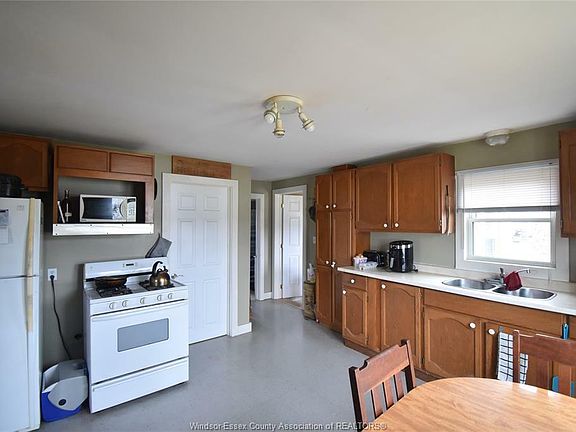 4th image of 1290 Road 2 W