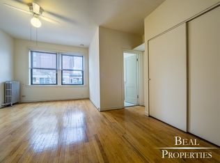 1050 W George St #1050312, Chicago, IL 60657