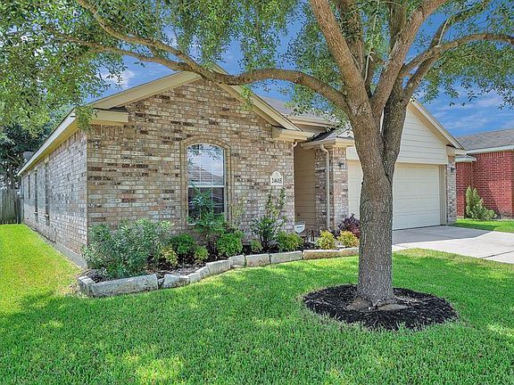 2nd image of 24615 Colonial Elm Dr