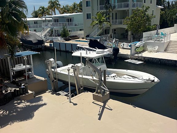 3rd image of 16 Bahama Rd