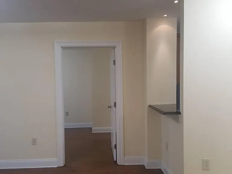 41 Broadway #104 — Photo 10