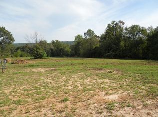 615 Barton Rd, Russellville, AR 72802