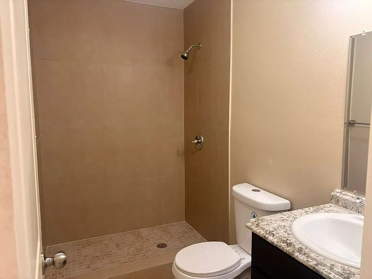 4018 San Agustin Ave #B — Photo 7