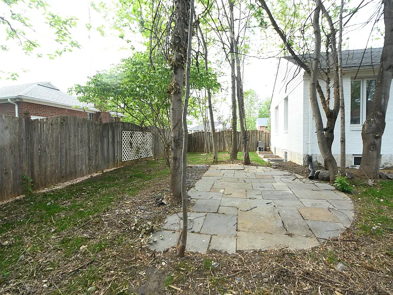 3506 Harrell St — Photo 56