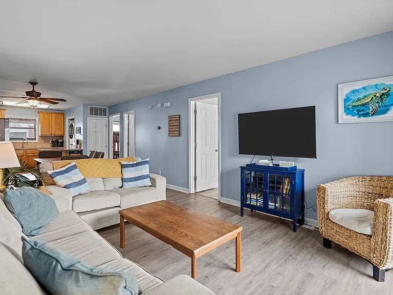 505 Carolina Beach Ave N #3D — Photo 6
