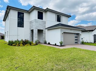 5085 Penella Ave, Immokalee, FL 34142
