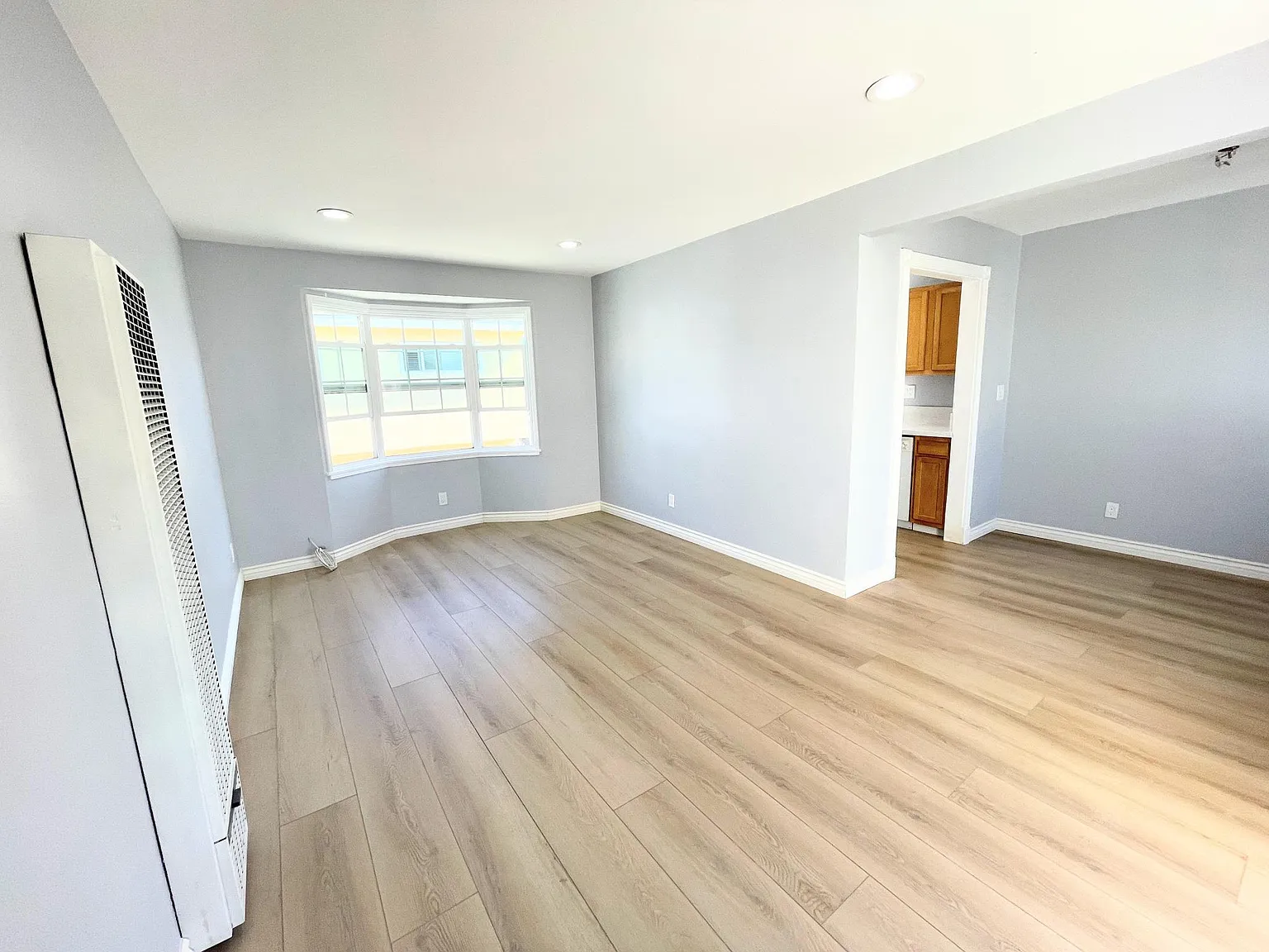 2 bed, 800 sqft, $2,550 — Photo 4