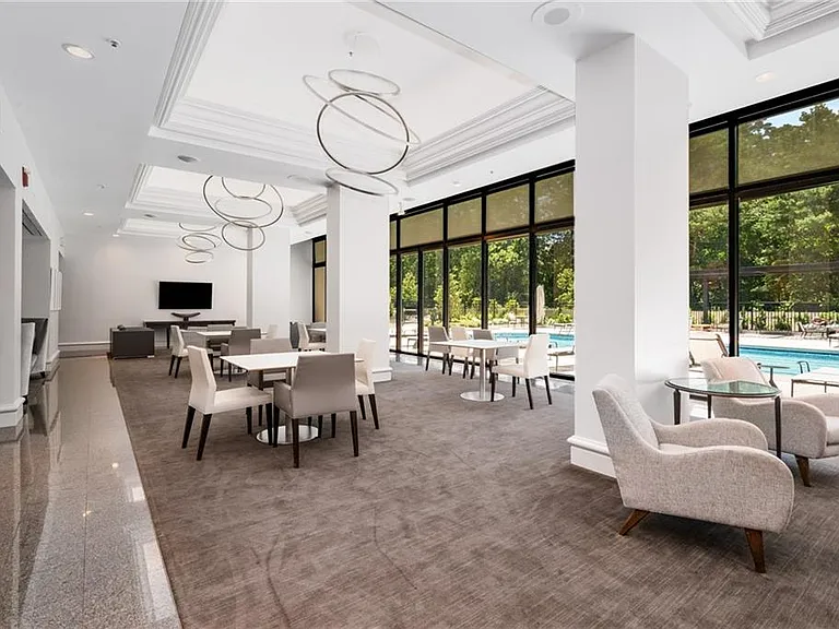 2660 Peachtree Rd NW #18G — Photo 28