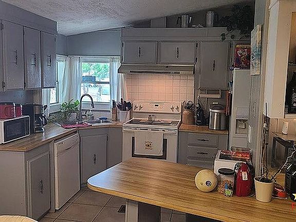 3rd image of 507 Raney Ln