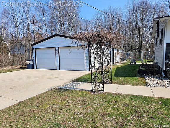 2nd image of 8089 Fulmer Rd