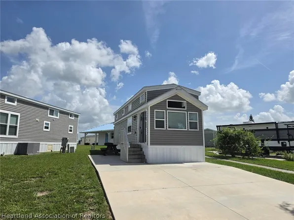 43 Grassy Lake Cir, Lake Placid, FL 33852