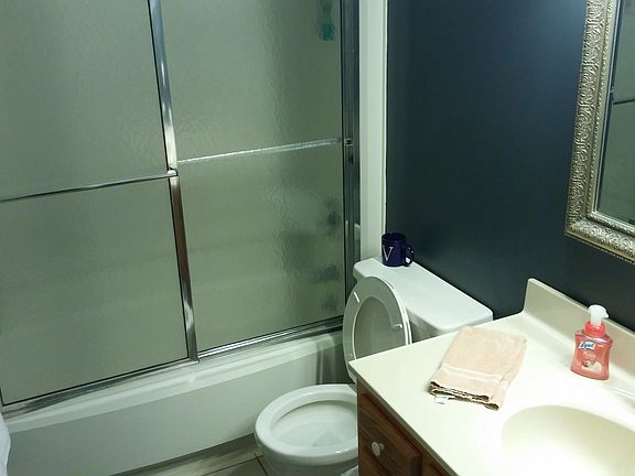 5th image of 4326 N Landsdowne