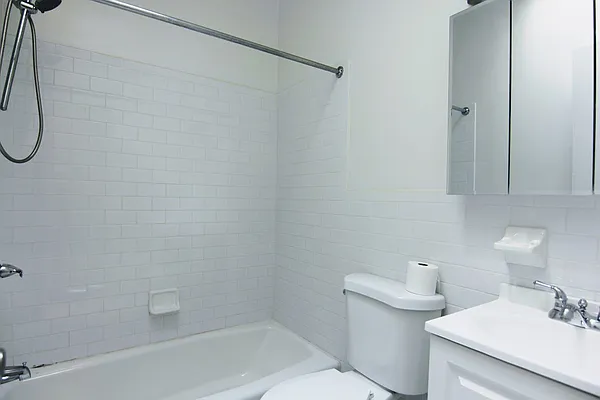 Rented by GPA Realty | media 34