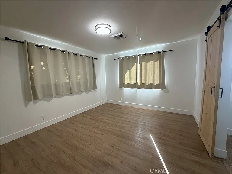 9551 Robin Ave — Photo 13