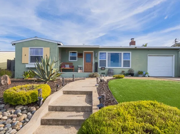 2080 Buchanan St, Seaside, CA 93955