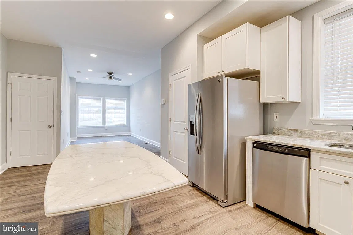 1613 W Pratt St — Photo 4