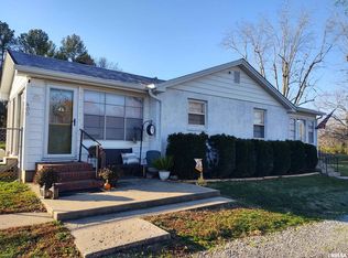 400 S 1st St, Vienna, IL 62995