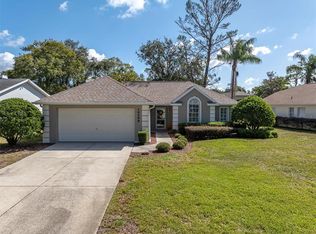 10308 Pineneedles Dr, New Port Richey, FL 34654